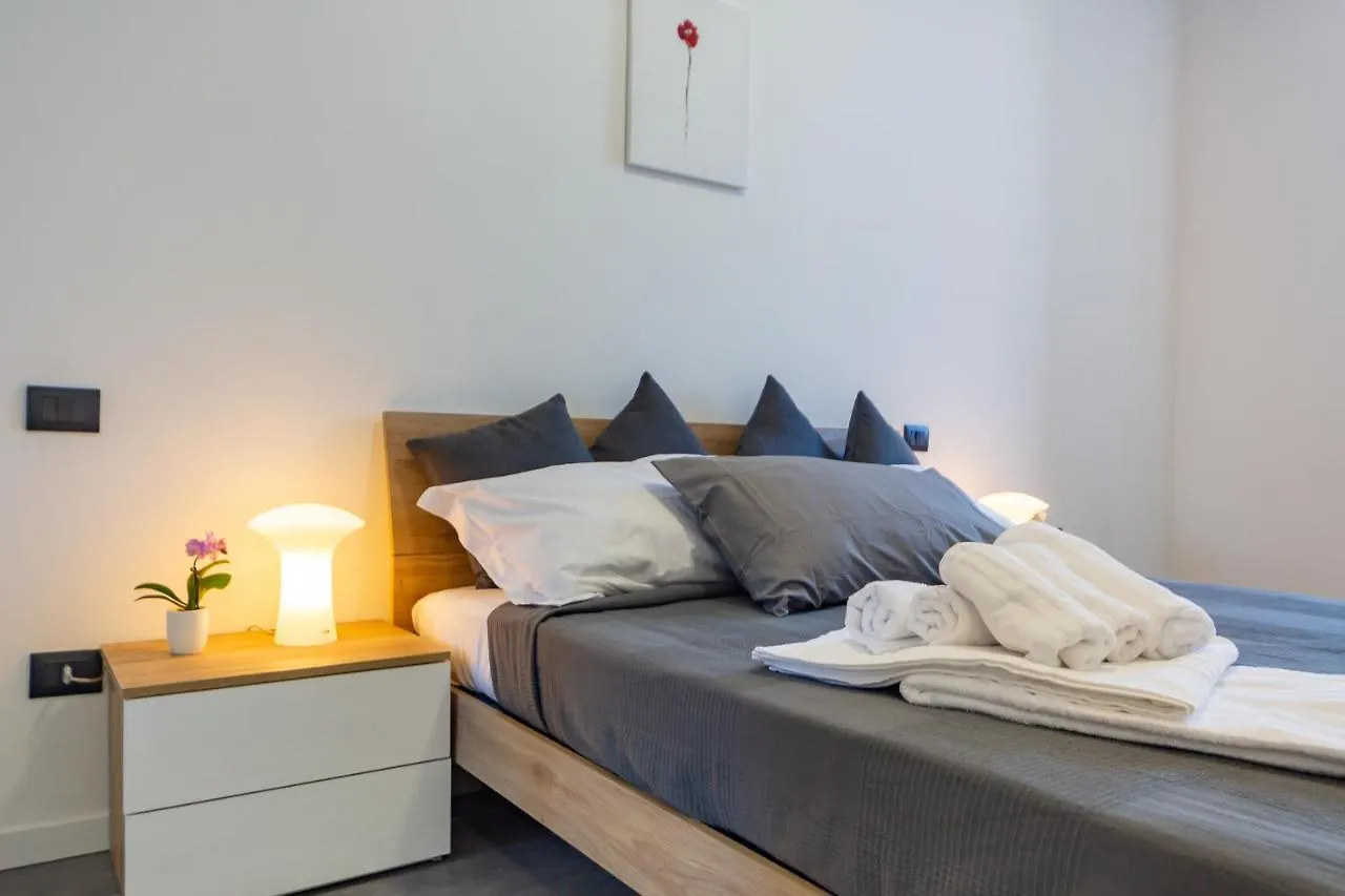 Khl Apartments - Sansiro, Milano Mediolan